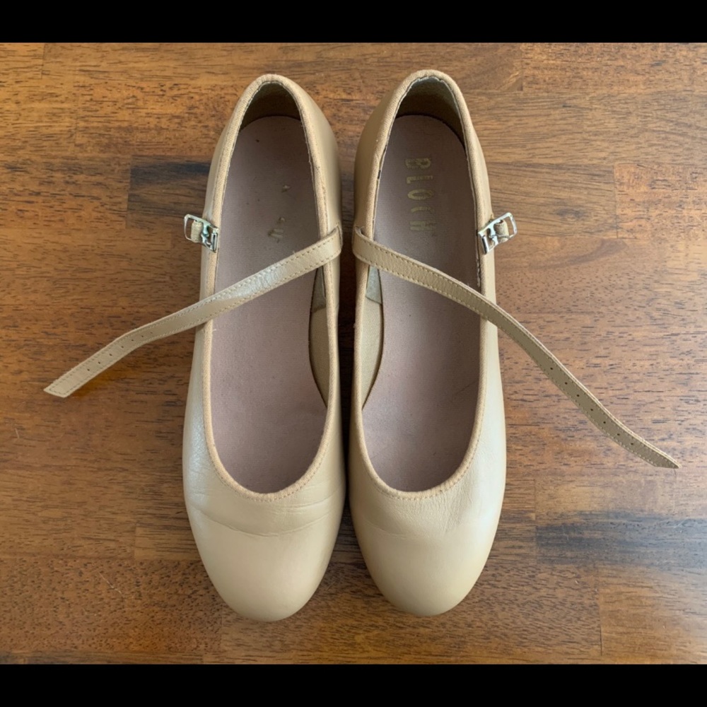 Bloch tan Mary Jane tap shoes women’s size 9